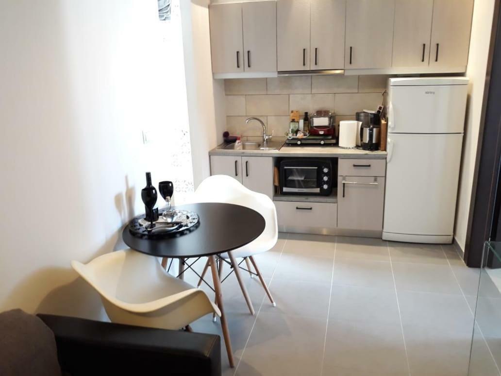 Heart City Executive Suite Chrissi Akti Chania Exterior foto